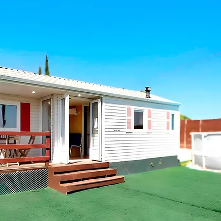 Holiday home Tranquilo Con Aire Acondicionado, Terraza, Barbacoa Y Piscina Cerca De La Playa